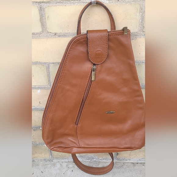 Vintage Handbags - Vintage Leather Backpack